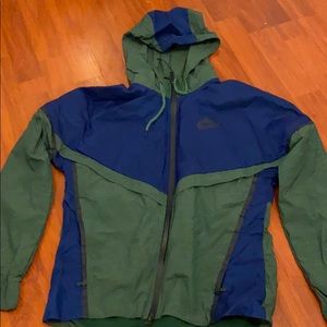 Nike Windbreaker Athletic Rain Jacket